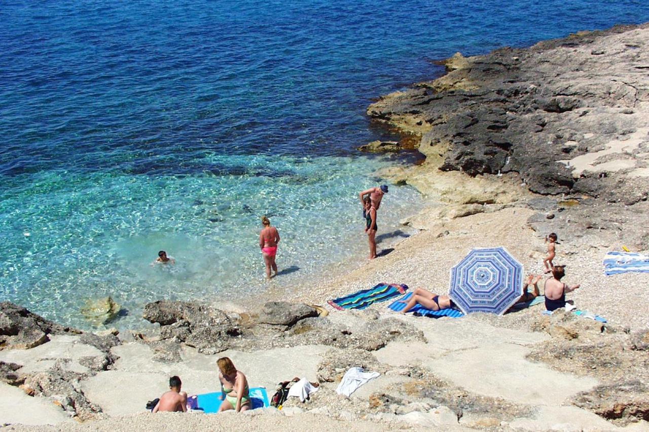 With A Parking Space Ivan Dolac, Hvar - 8753 Ivan Dolac