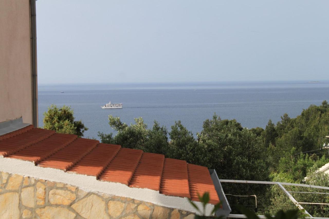 With A Parking Space Ivan Dolac, Hvar - 8753 Apartment Ivan Dolac