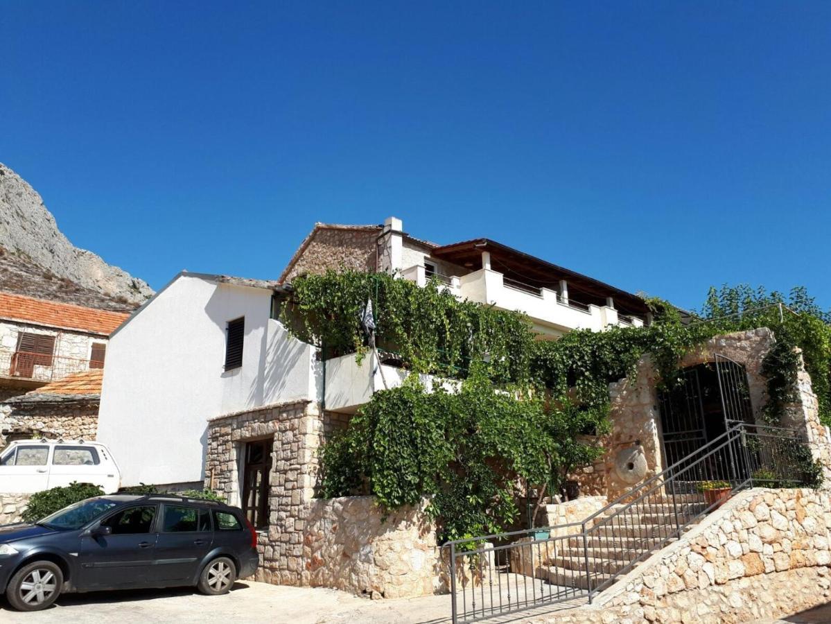 Apartment With A Parking Space Ivan Dolac, Hvar - 8753 *