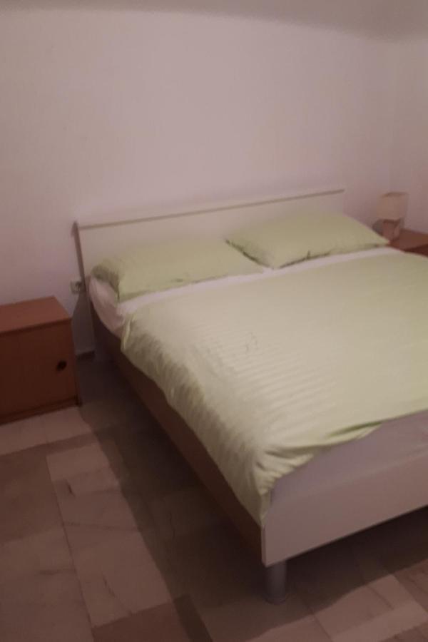 With A Parking Space Ivan Dolac, Hvar - 8753 Apartman